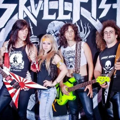 Skull Fist