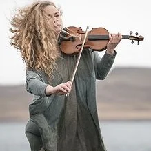 Una Sveinbjarnardóttir